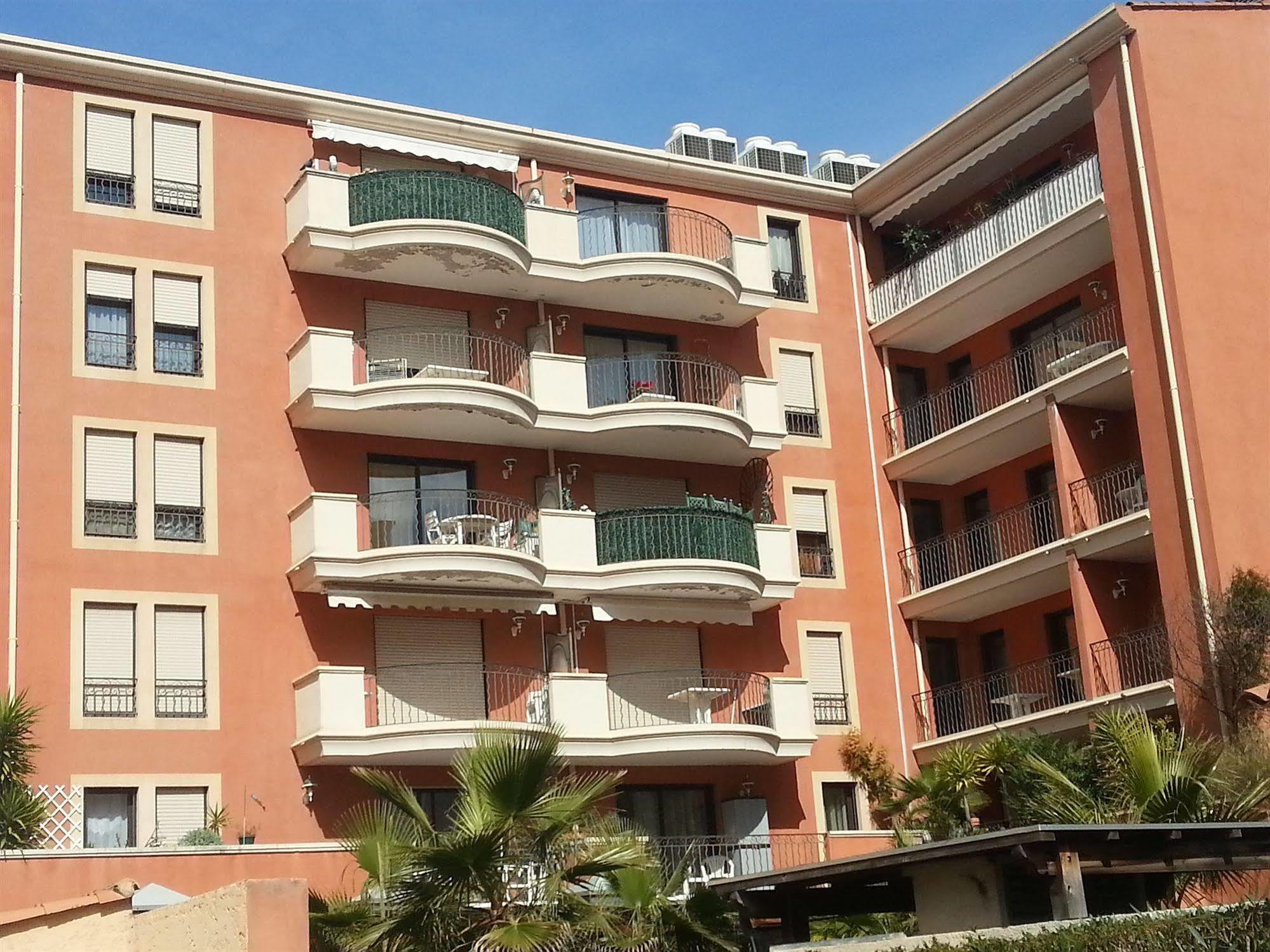 Residences Les Venitiennes Saint-Raphaël Extérieur photo