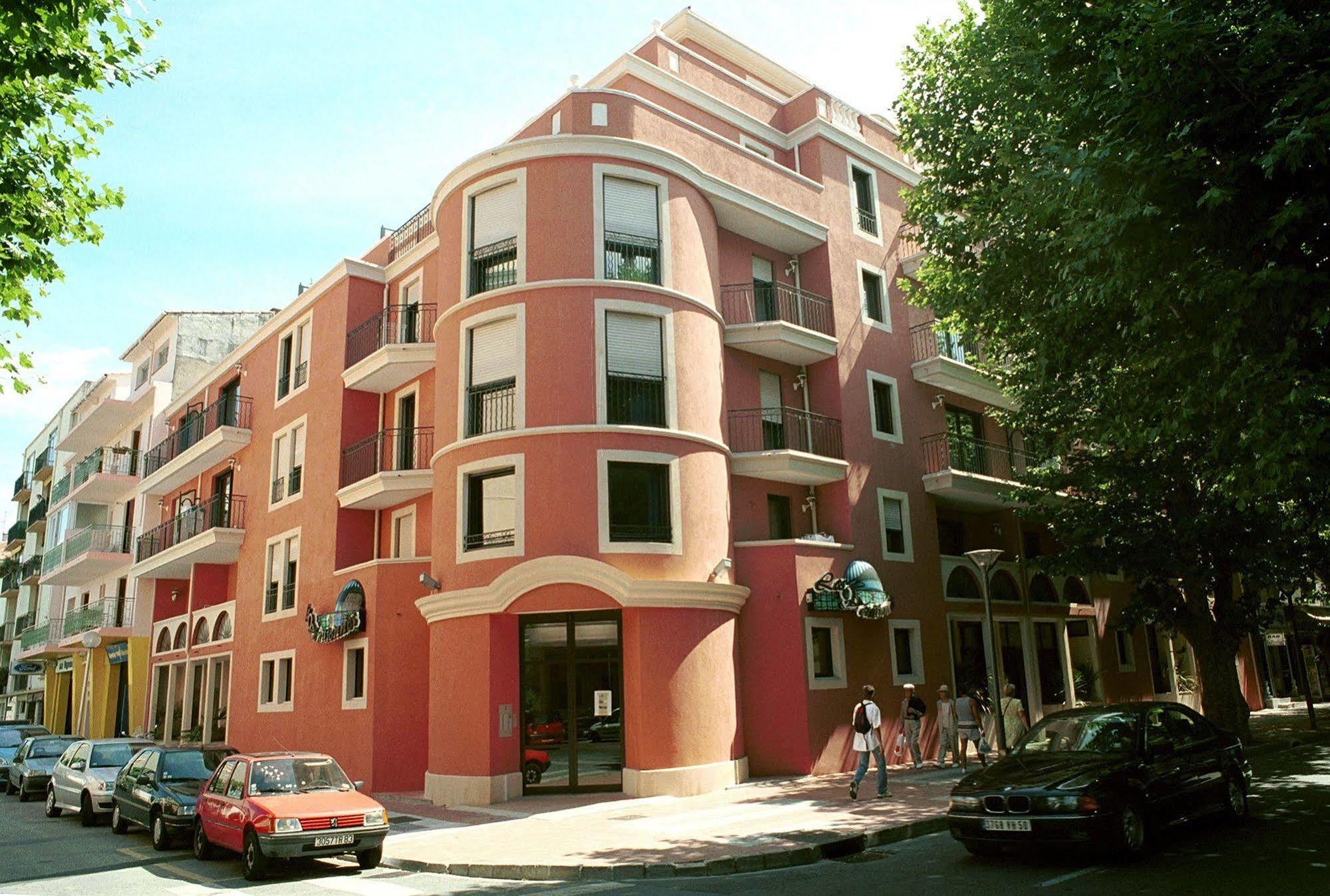 Residences Les Venitiennes Saint-Raphaël Extérieur photo